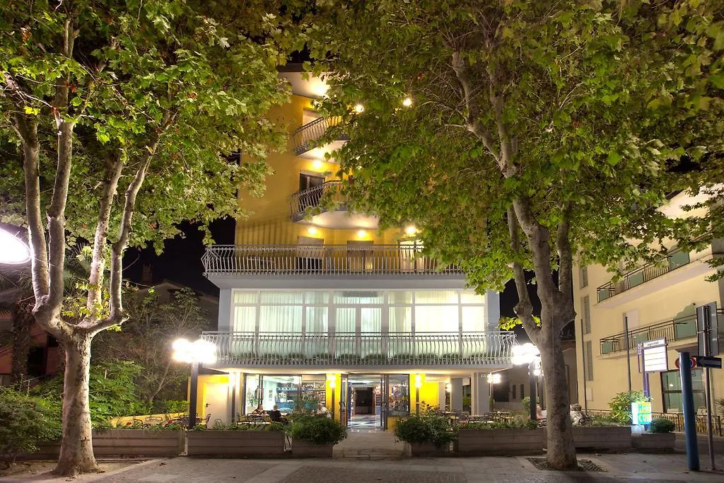 Hotel Condor-1